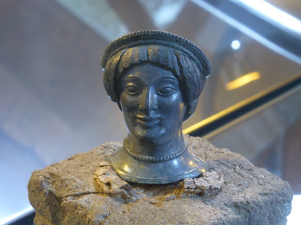 Etruskisches Bronzekopfchen, Museum Orvieto